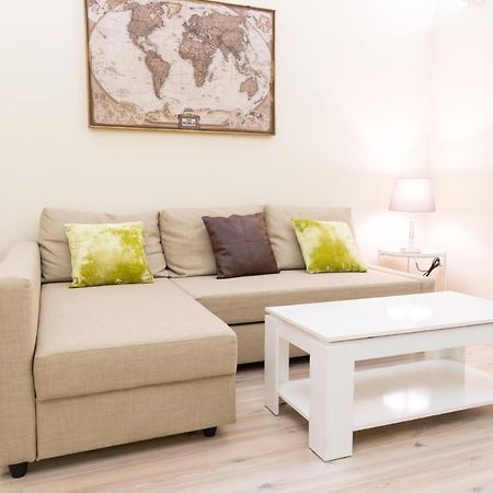 Adama Apartamento Turistico Caces Chambre photo