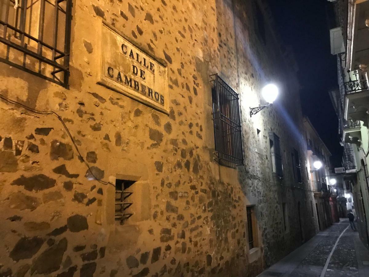 Adama Apartamento Turistico Caces Extérieur photo