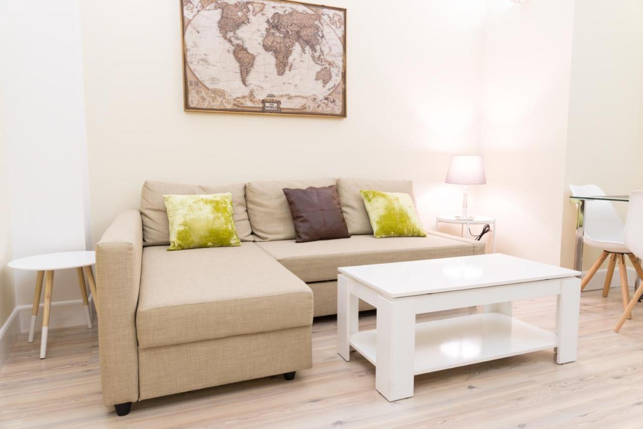 Adama Apartamento Turistico Caces Chambre photo